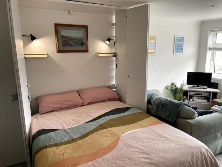 Self-Catering Studio In Beautiful Charmouth Exterior foto
